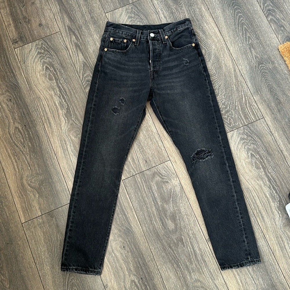 Black Distressed 501 Skinny Levi Jeans